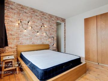 apartment for rent in Dumbarton Court, Brixton Hill