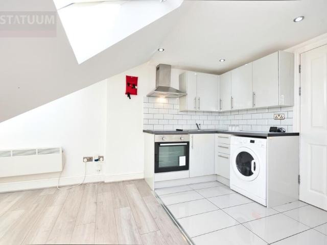 apartment for rent in Eastern Avenue, IG2 6PQ