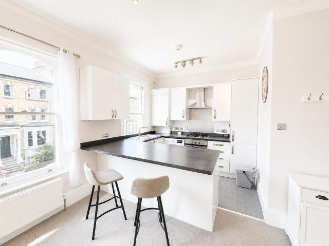 apartment for rent in Edith Road, London, W14