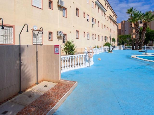 Apartment for rent in El Chaparral, Torrevieja, Alicante
