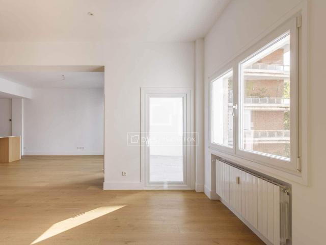 Apartment for rent in El Viso, Madrid city, Madrid