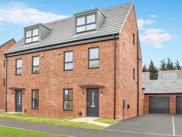 apartment for rent in Eliza Grant Road, Leeds, Crossgates, Leeds, Crossgates