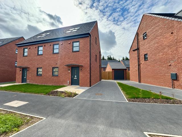 apartment for rent in Eliza Grant Road, Leeds, Crossgates, Leeds, Crossgates