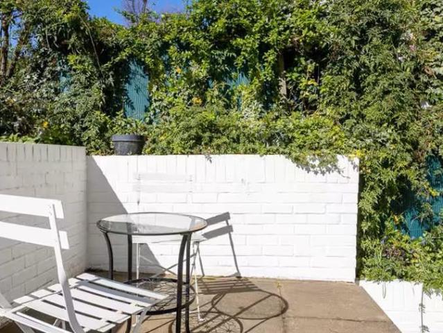 apartment for rent in Elsham Road, W14