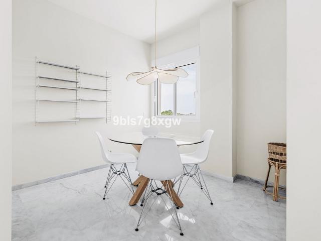 Apartment For Rent in Estepona, Estepona