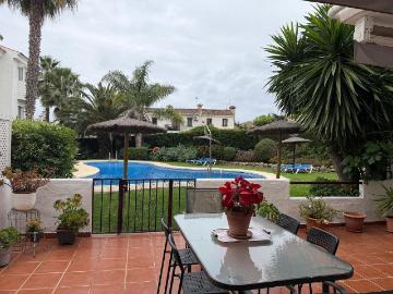 Apartment For Rent in Estepona, Estepona