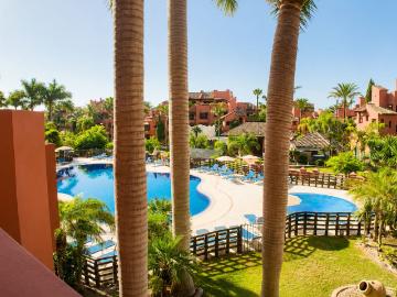 Apartment For Rent in Estepona, Estepona