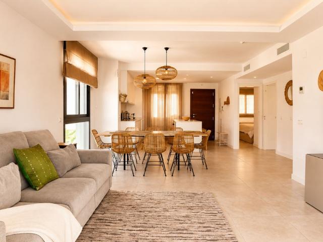 Apartment For Rent in Estepona, Estepona