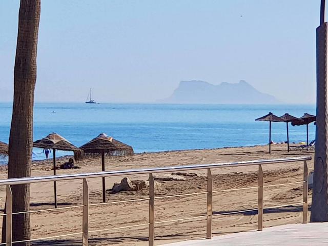 Apartment For Rent in Estepona, Estepona