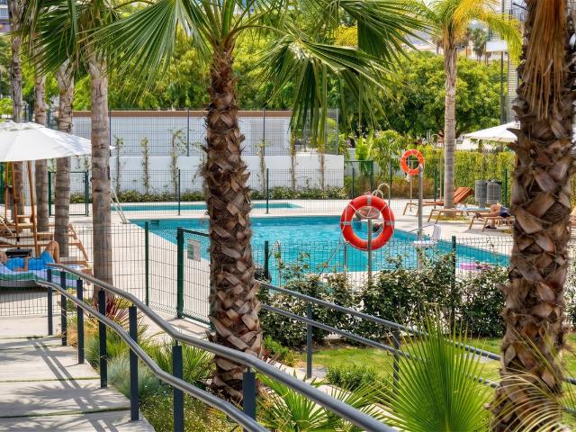 Apartment For Rent in Estepona, Estepona