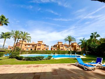 Apartment For Rent in Estepona, Estepona