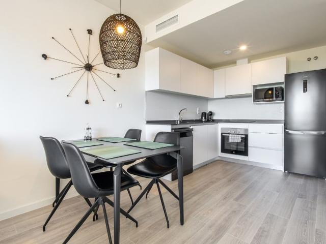 Apartment For Rent in Estepona, Estepona
