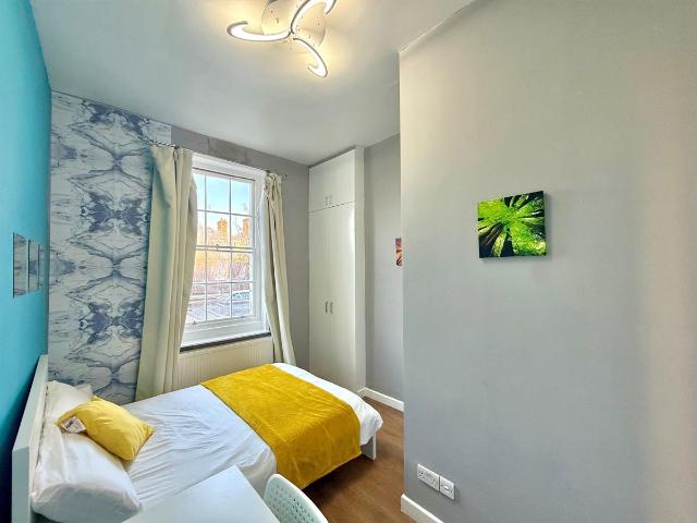 apartment for rent in Eversholt Street, London