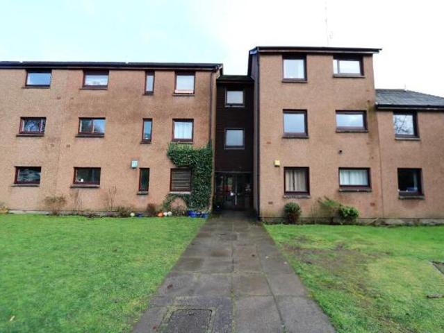 apartment for rent in Fortingall Place, Kelvindale, Glasgow