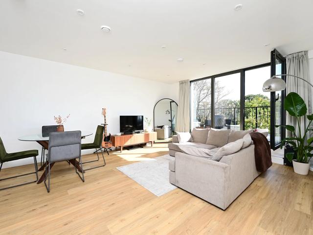 apartment for rent in Farnborough Road, Farnborough, GU14