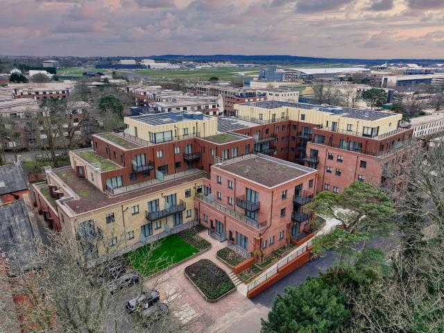 apartment for rent in Farnborough Road, Farnborough, GU14