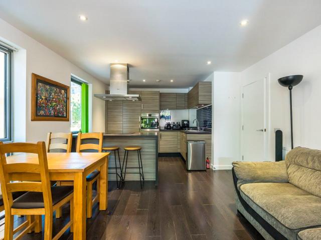 apartment for rent in Felix Point, Poplar, E14