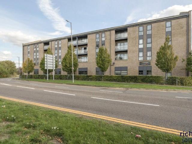 apartment for rent in Fire Fly Avenue, SN2 2GG