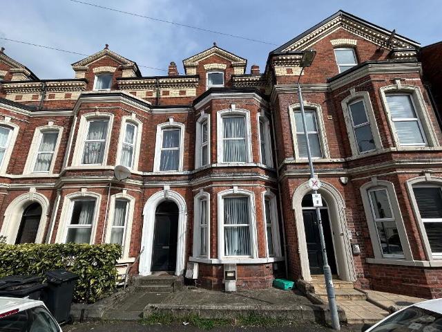 apartment for rent in Flat 2, 5 Ashley Avenue, Belfast, BT9 7BN