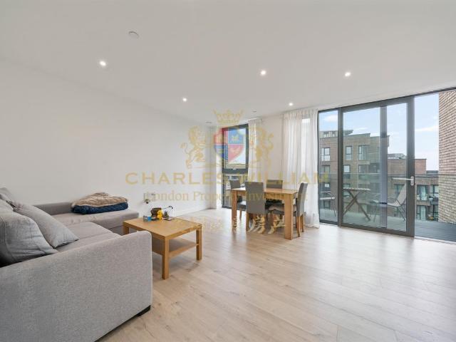 apartment for rent in Flat, Willowbrook House, Coster Avenue, London