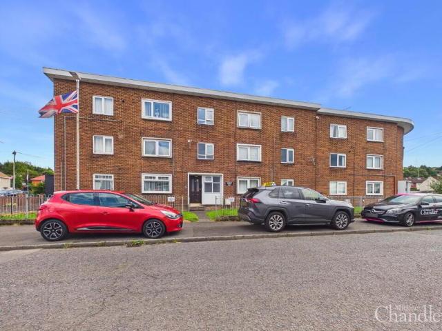 apartment for rent in Flat A, 18 Clonduff Drive, Belfast, BT6 9NR