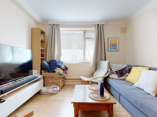 2 bedroom flat to rent on Frampton Street, London