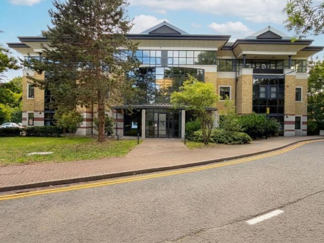 apartment for rent in Frayswater Place, Waterwood House, UB8