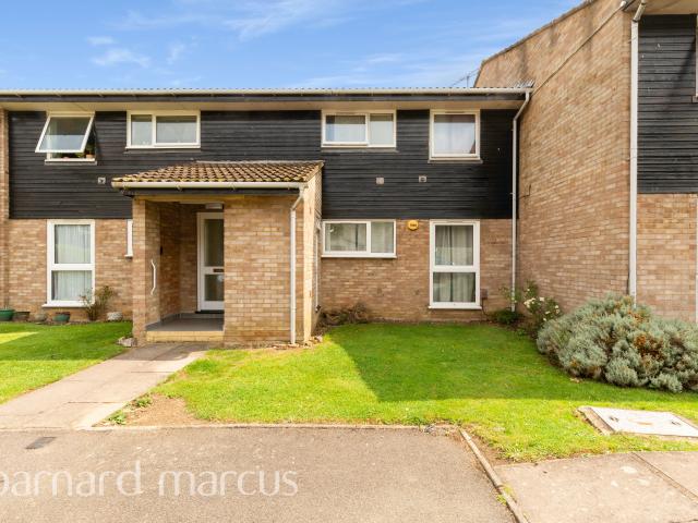 apartment for rent in Hove Gardens, Sutton, Sutton