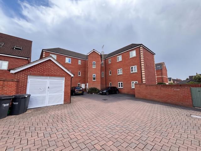 apartment for rent in Holbeach Drive Kingsway, Quedgeley, Gloucester, GL2 2BF