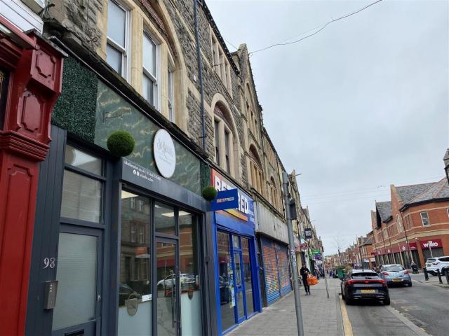 apartment for rent in Holton Road, Barry, CF63 4HJ