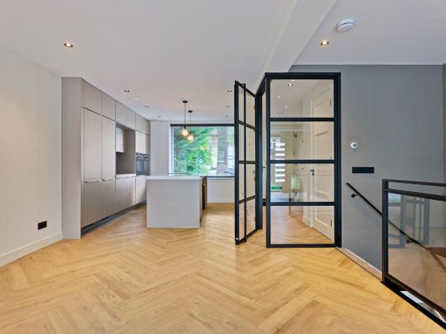 apartment for rent in Hoofdweg 65 H 1058AX Amsterdam Postjeskade e.o. Amsterdam