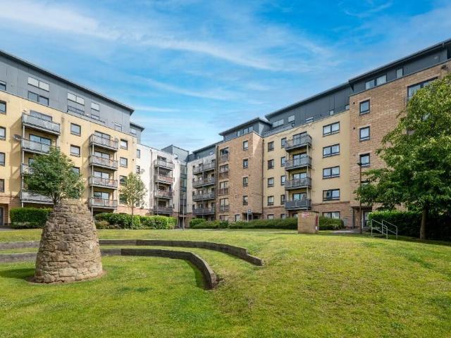 apartment for rent in Hawkhill Close, EH7 6FE