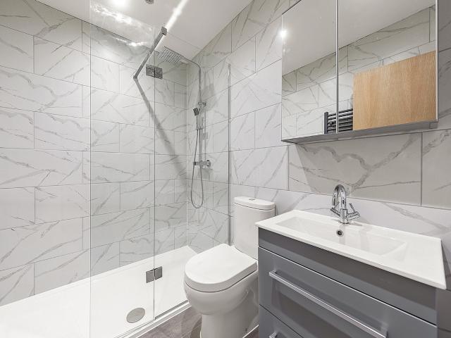 apartment for rent in Hartfield Road, Wimbledon, London, SW19 3TG