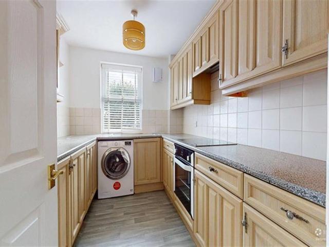 apartment for rent in Hastingwood Court, Queens Road, Buckhurst Hill, IG9