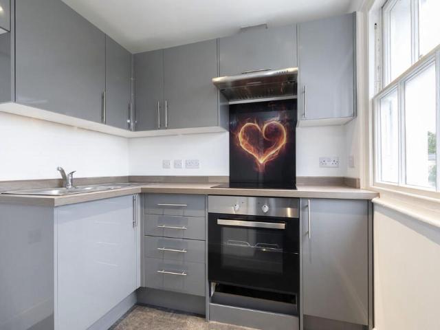 apartment for rent in Hewlett Road, GL52 6DE