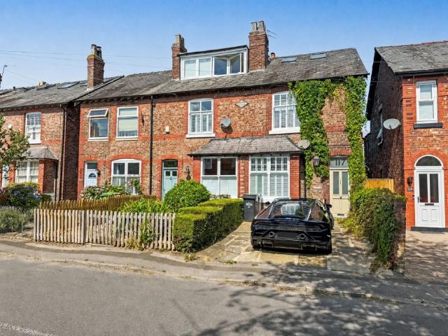 apartment for rent in Heyes Lane, Alderley Edge, Cheshire