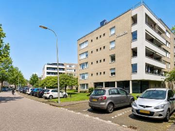 Henriette Ronnerstraat - Opslagruimte, Balkon
