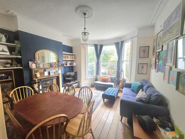 apartment for rent in Herne Hill, London, SE24 Fawnbrake Avenue