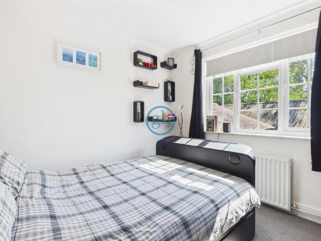 apartment for rent in High Road, HA5 2EW