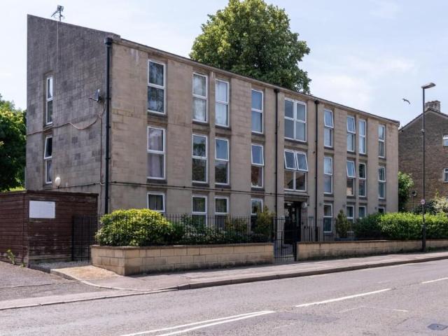 apartment for rent in High Street, BA1 4BY