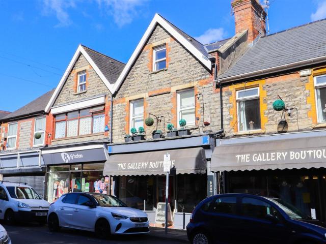 apartment for rent in High Street, Barry, CF62 7DZ