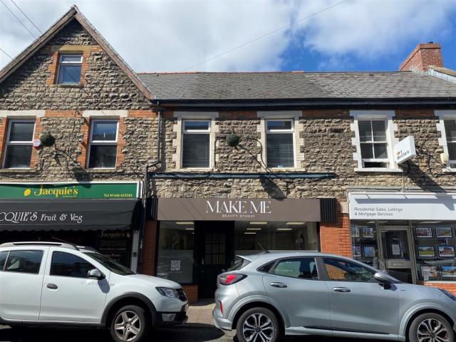 apartment for rent in High Street, Barry, CF62 7EA