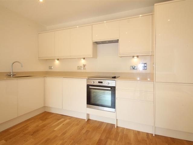 apartment for rent in High Street, Beckenham, BR3 1AY