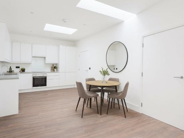 apartment for rent in High Street, Dorking, Dorking