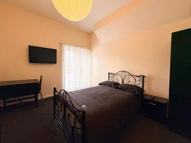 apartment for rent in High Street, Wavertree, Liverpool, L15 8HE