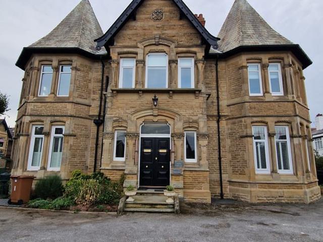 apartment for rent in Hilbre Road West Kirby Wirral CH48