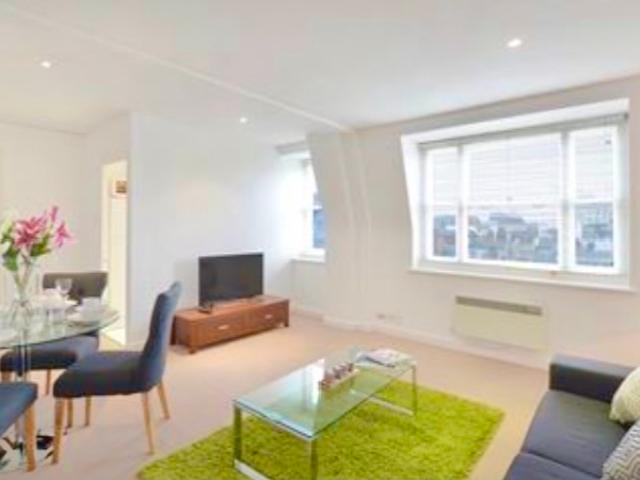 apartment for rent in Hill Street, London. W1J