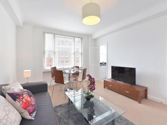 Apartment for rent in Hill Street, Mayfair, W1