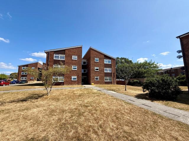 apartment for rent in Hillmead, Crawley, Crawley