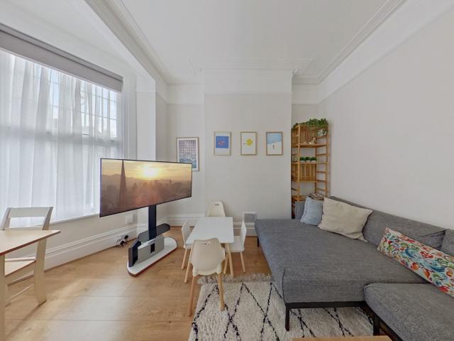 apartment for rent in Hillfield Park, London, N10